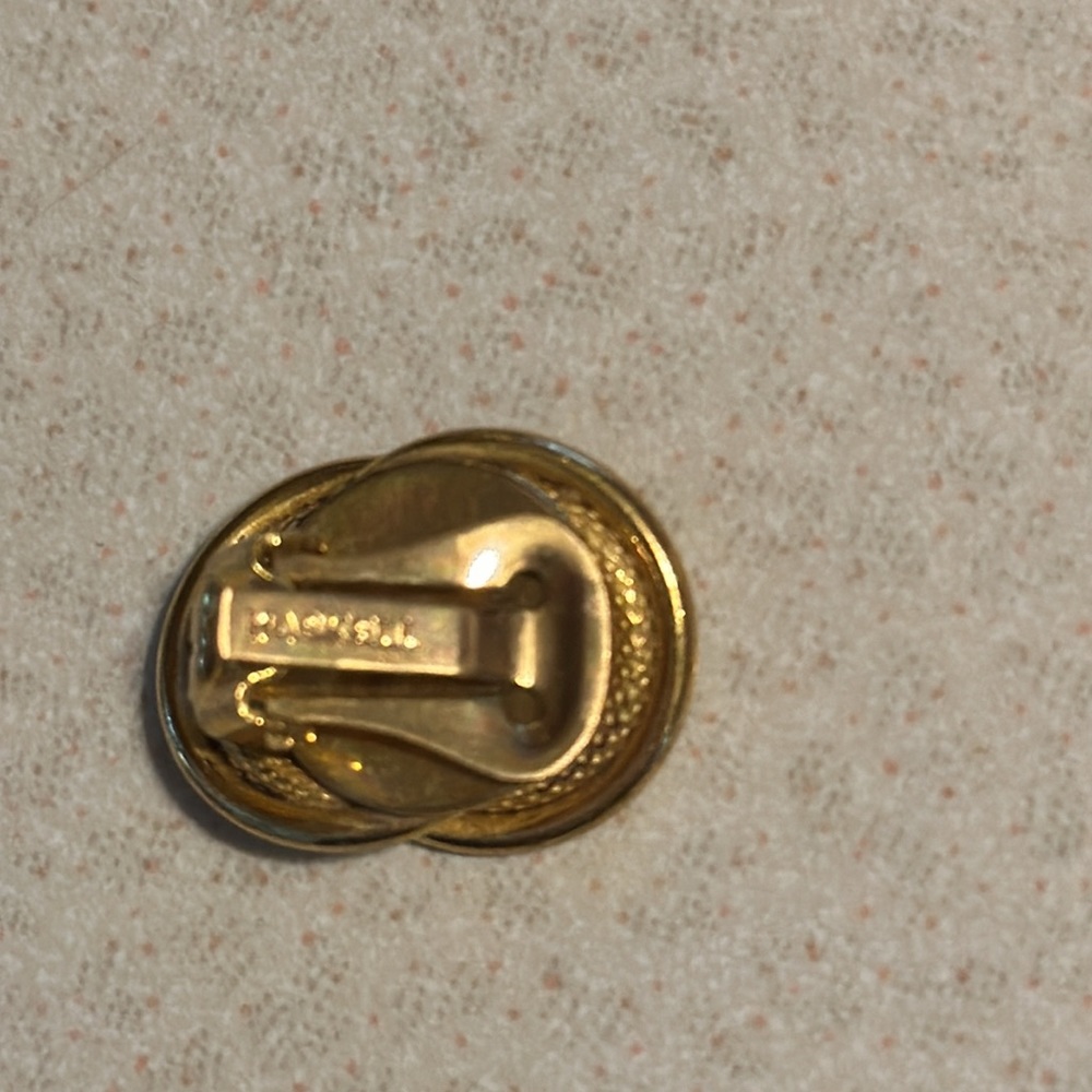 Miriam Haskell Gold Tone Interlocking Loop Clip O… - image 4